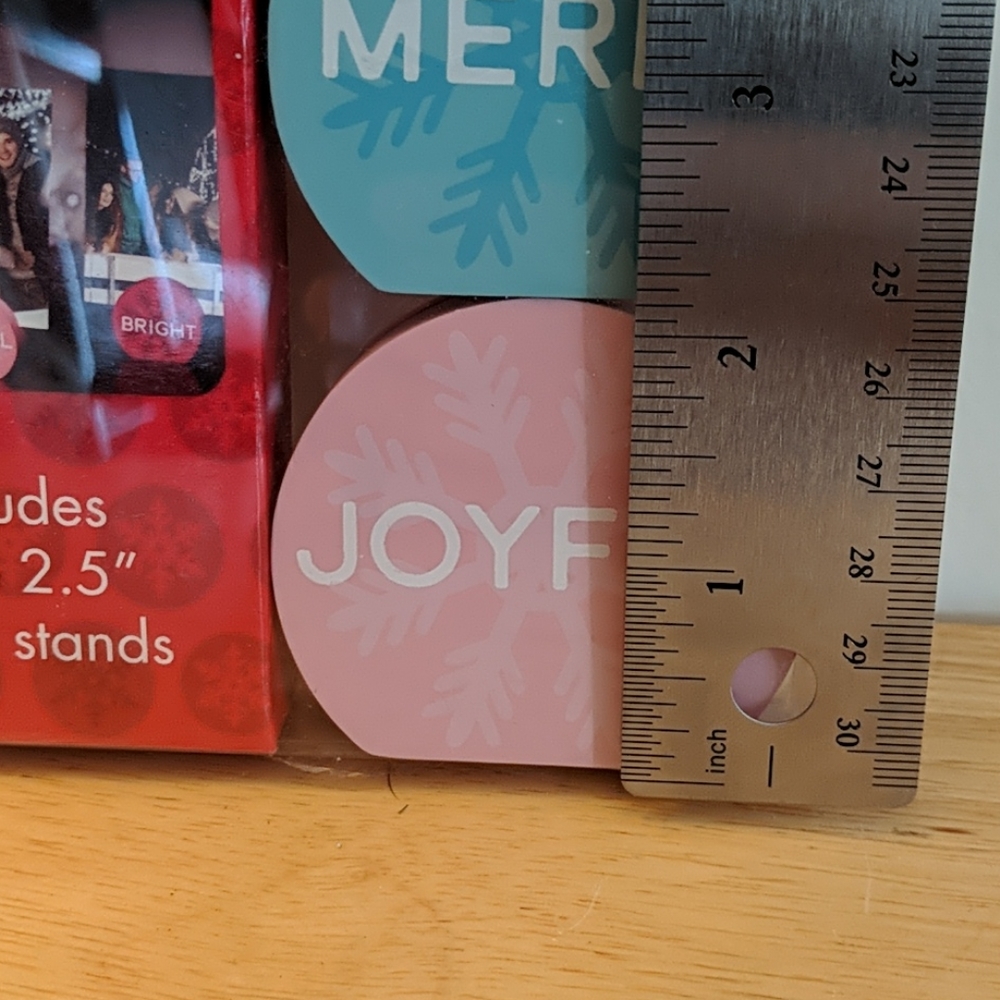 Holiday Photo Stands - Picture 7 of 8